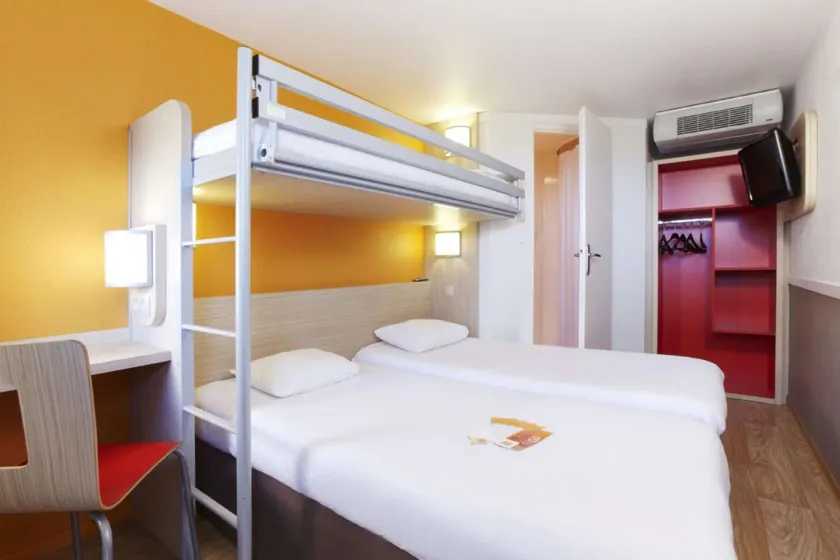 Premiere Classe Hôtel Tours Sud Chambray-les-Tours - Image 1