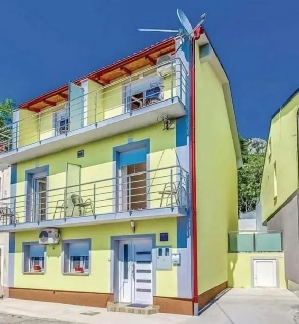 House Beba - Image 1