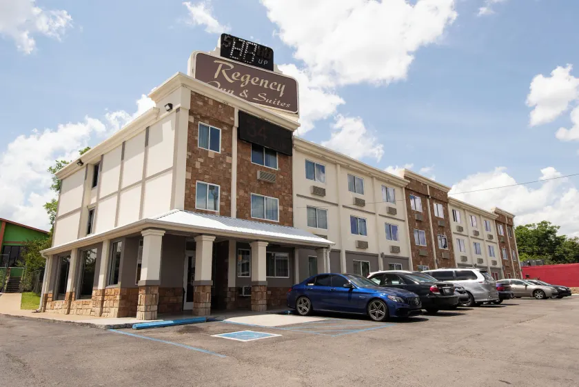 Regency Inn & Suites - Image 1