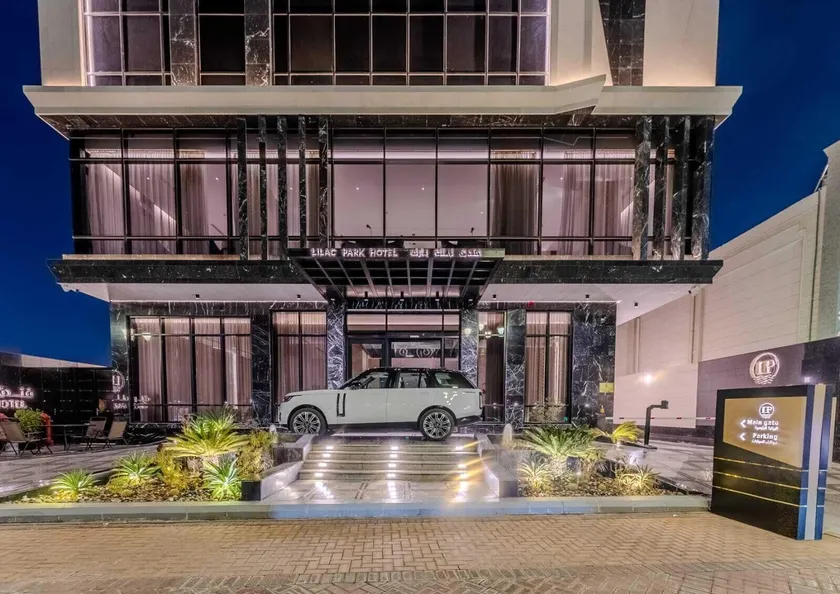 Lilac Park Hotel - Image 1
