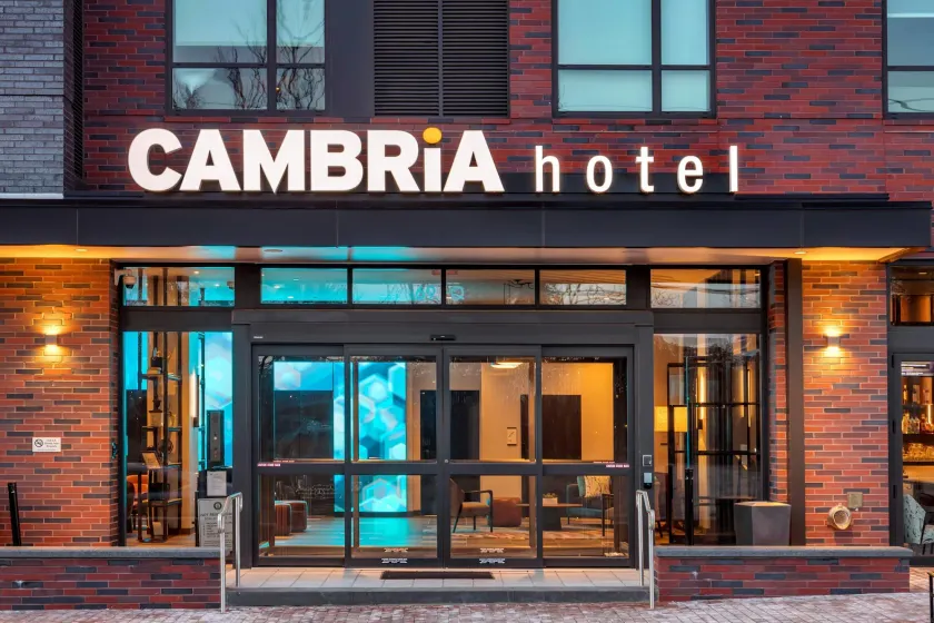 Cambria Hotel Washington DC Navy Yard Riverfront - Image 1