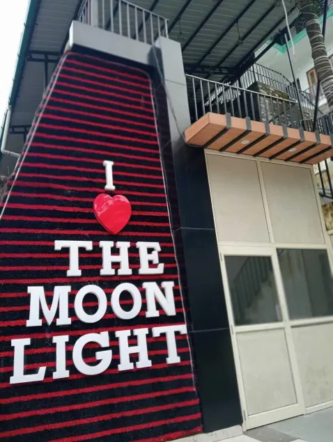 Hotel Moon Light Bhimtal - Image 1