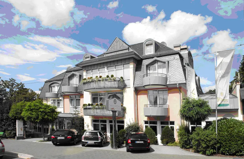 Tandreas Hotel & Restaurant - Image 1