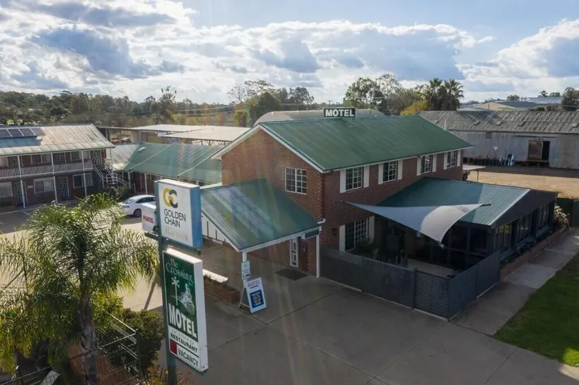 The Crossing Motel - Image 1