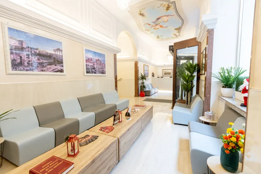 Hotel Maximus - Image 1
