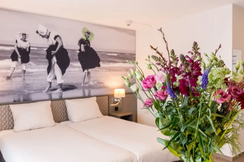 Strandhotel Bos en Duin - Image 1