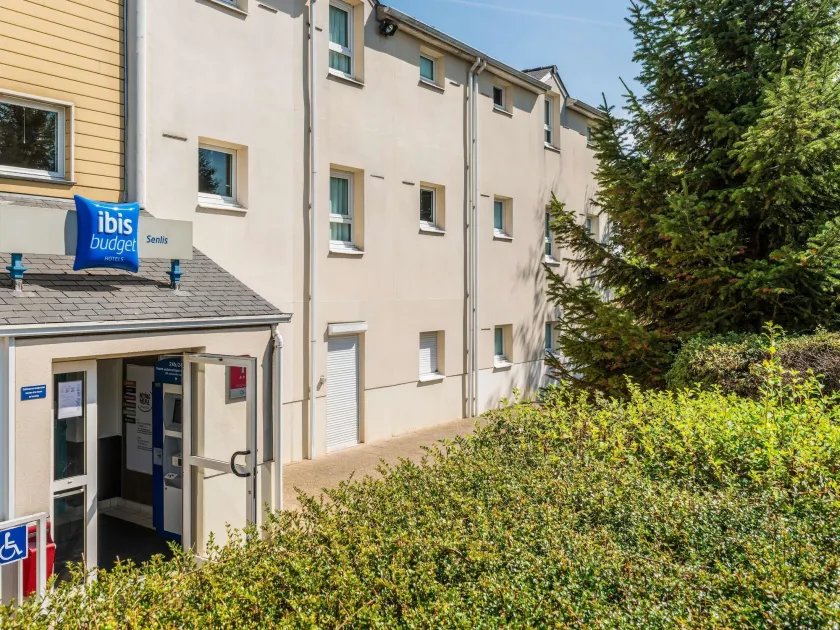 ibis budget Senlis - Image 1