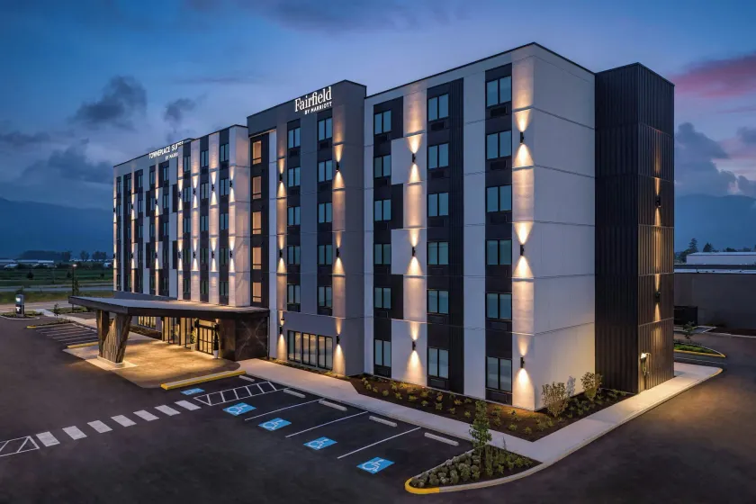 Fairfield Inn & Suites by Marriott Chilliwack - Image 1