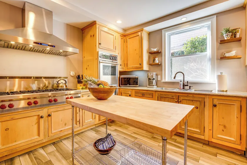 Spacious Home ~ 4 Blocks to Asbury Park Beach! - Interiør