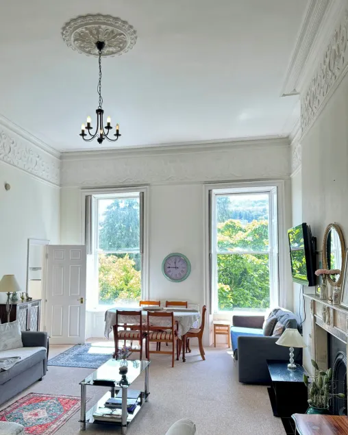 Grosvenor Apartments in Bath - Great for Families, Groups, Couples, 80 sq m, Parking - Image 1