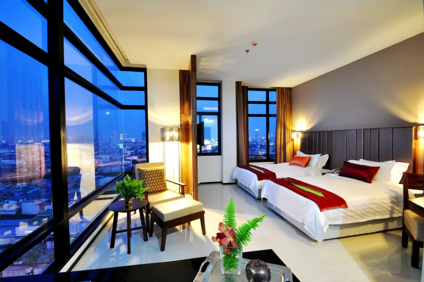 Grand Howard Hotel Bangkok - Image 1