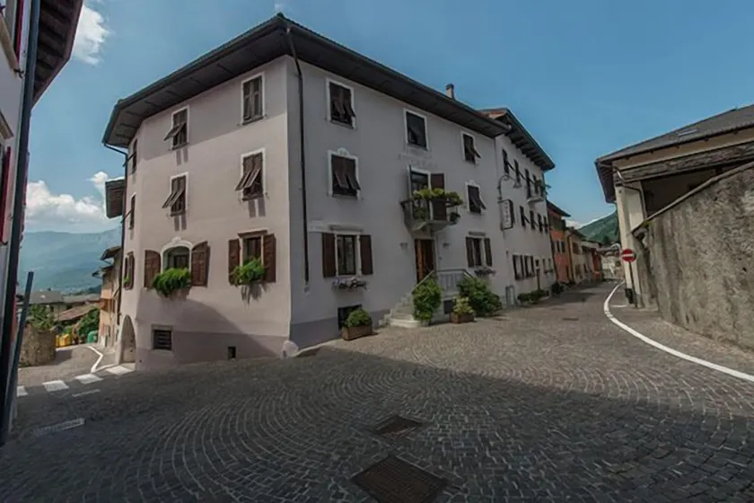 Albergo Antica Rosa - Image 1