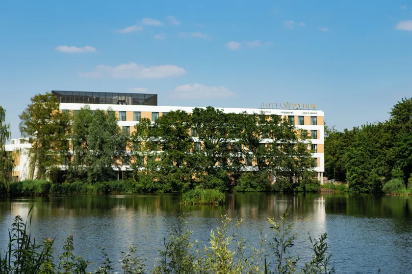 Otium Hotel Roosendaal - Image 1