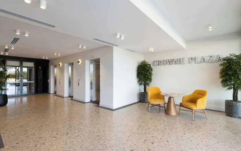 Crowne Plaza Adelaide Mawson Lakes by IHG - Eingangsbereich