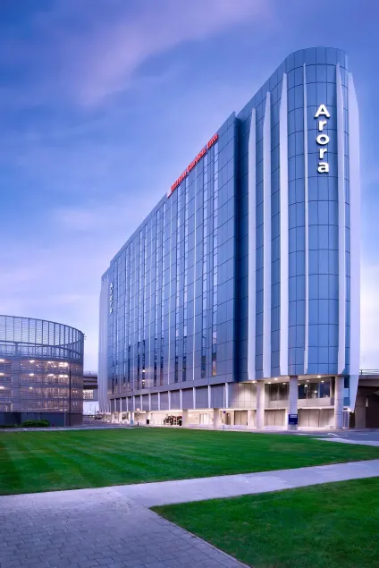 Hilton Garden Inn London Heathrow Terminal 2 and 3 - Image 1