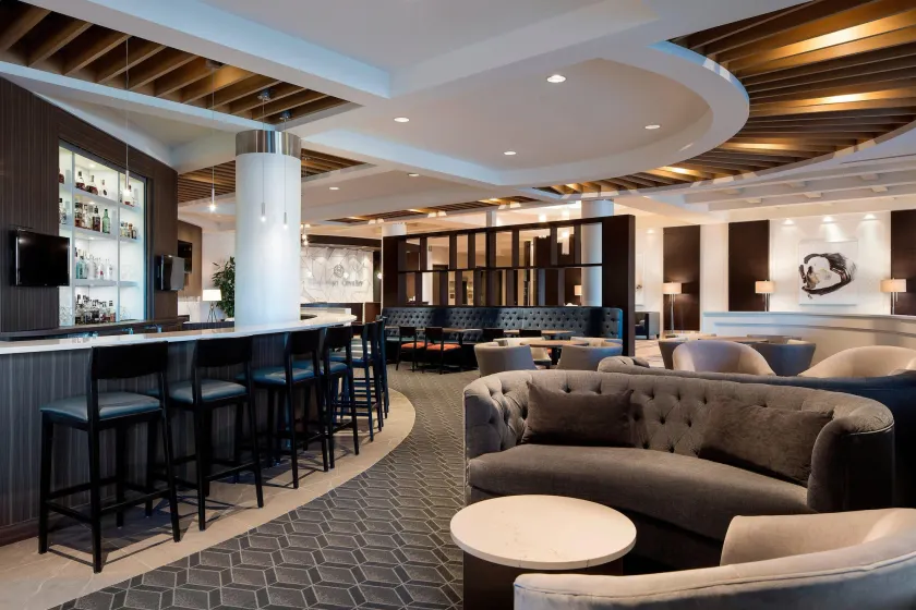 Sheraton Cavalier Calgary Hotel - Image 1