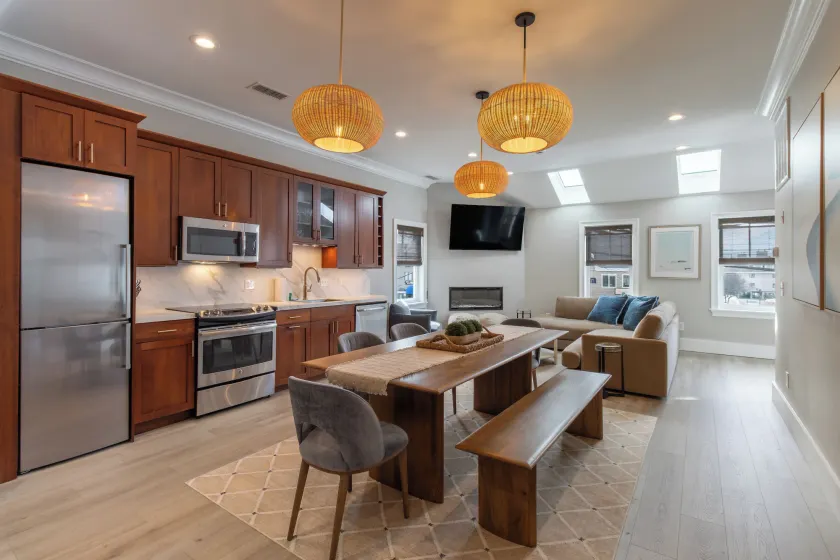 The Newport Lofts - 548 Thames Street - Image 1