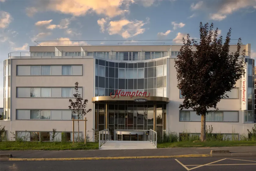 Hampton By Hilton Paris Charles De Gaulle Airport - Image 1