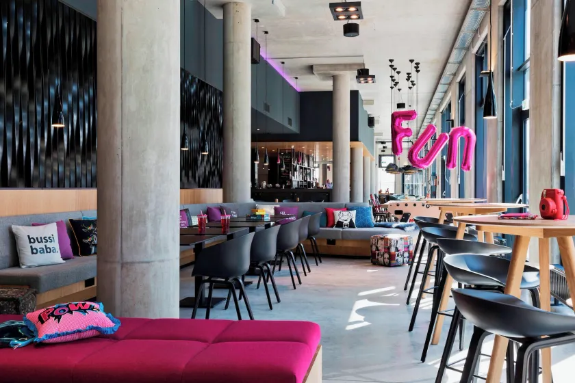 MOXY Vienna Airport - Image 1