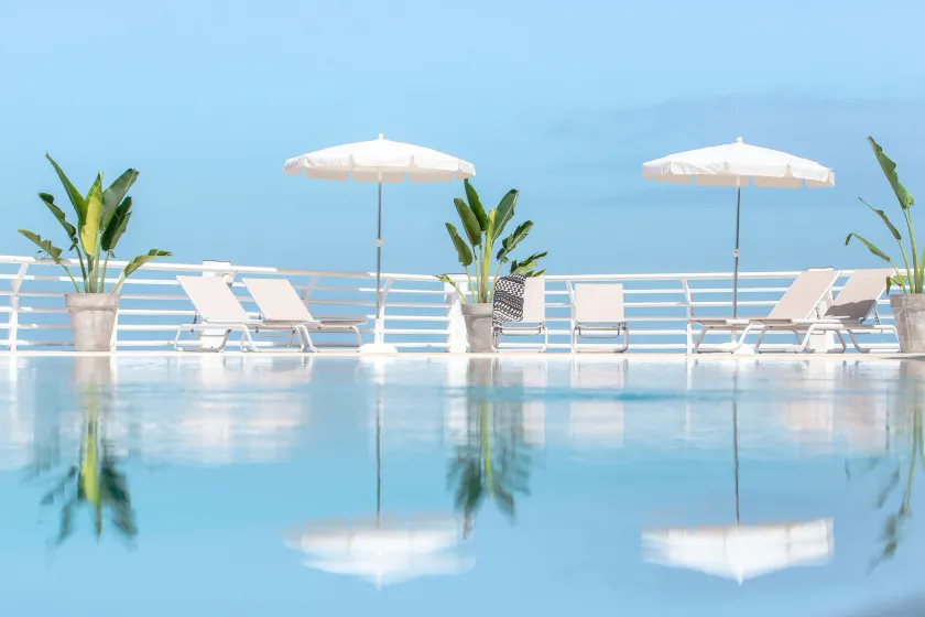 Atlantic Holiday Hotel - Image 1