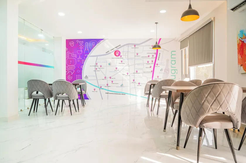 Housr Studio Rooms Sector 30 Gurgaon - Hall