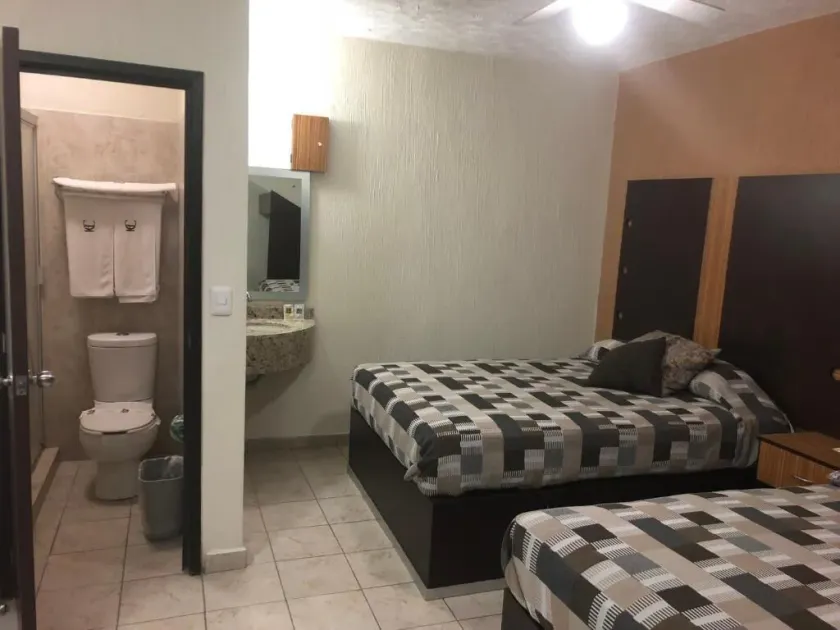 Hotel del Carmen - Chambre