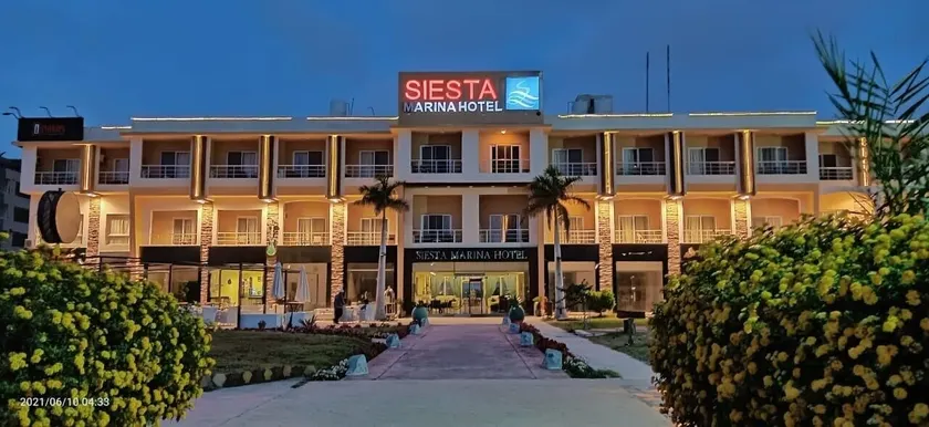Siesta Hotel - Image 1