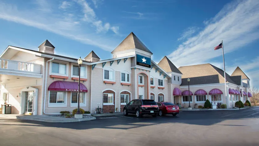 Magnuson Grand Pioneer Inn and Suites - Image 1