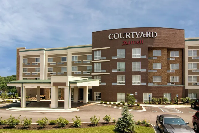 Courtyard by Marriott Bridgeport Clarksburg - Image 1