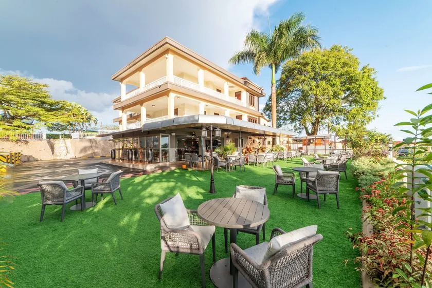Afro Park Hotel - Image 1