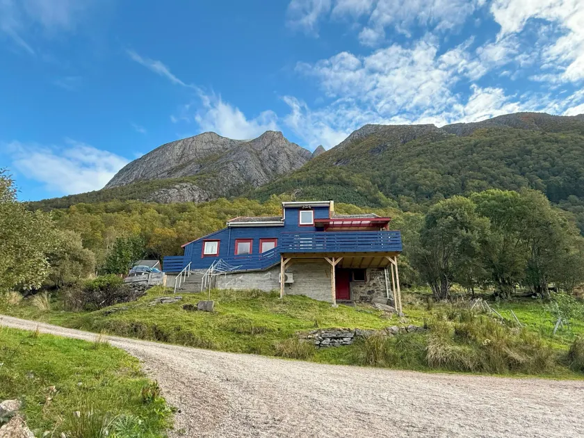 Spacious House, With Boat, in Beautiful Landscape - Image 1