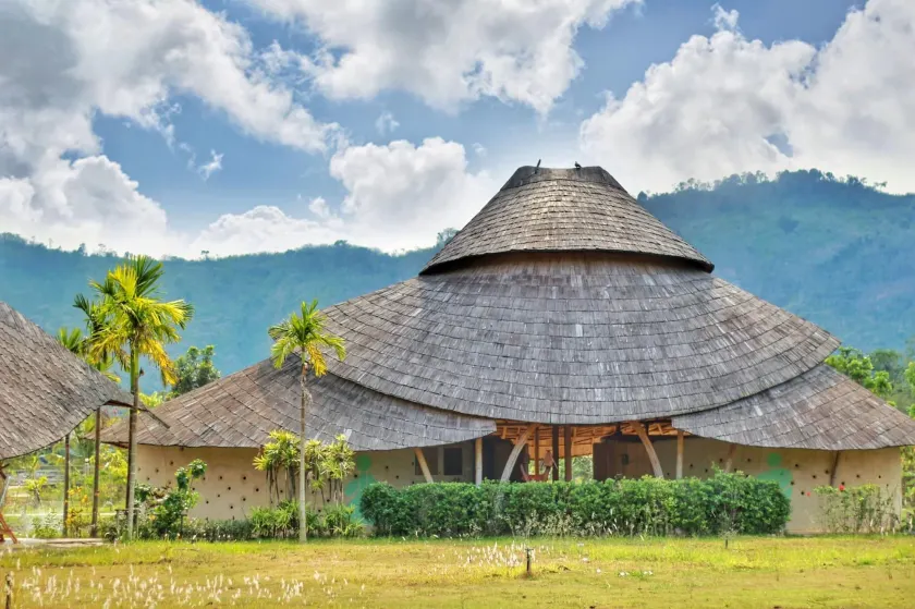 Eco Eyes Village - Image 1