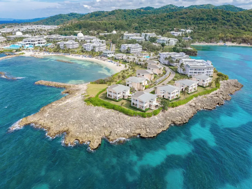 Grand Palladium Lady Hamilton Resort & Spa - All Inclusive - Image 1