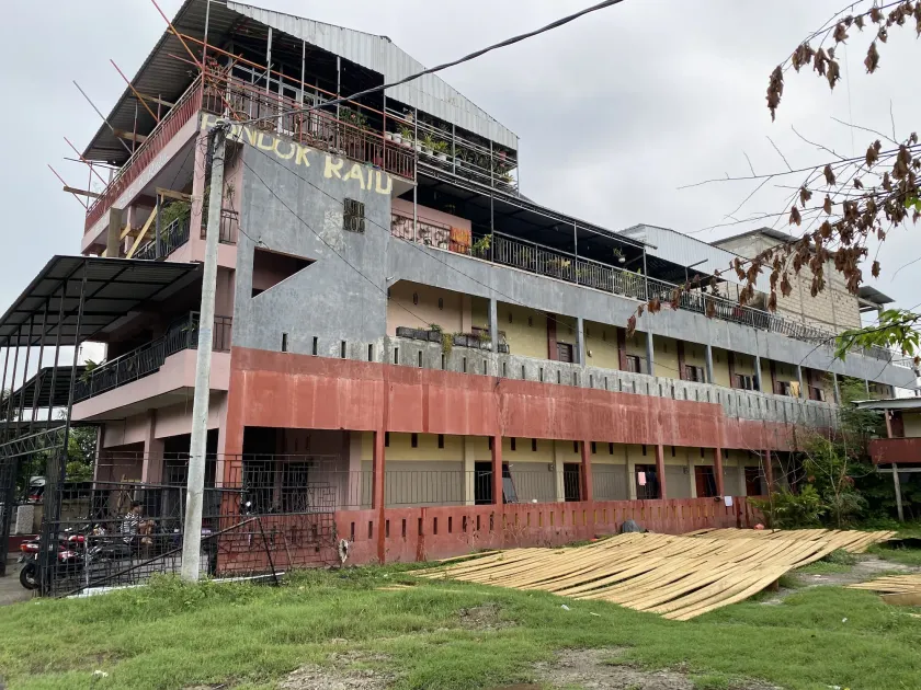 OYO 93414 Wisma Ratu Syariah Near SMP Negeri 2 Watang Pulu - Image 1