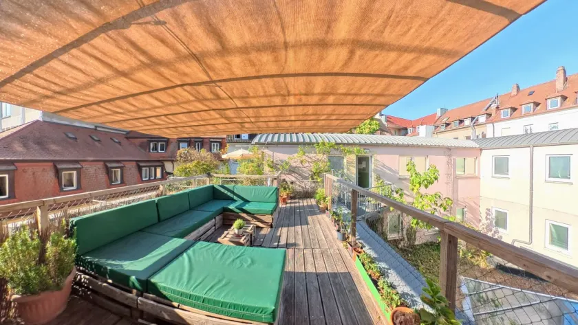 Babelfish Hostel - Image 1