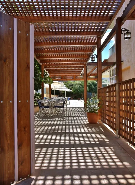 Cosman Hotel Apartments - Image 1