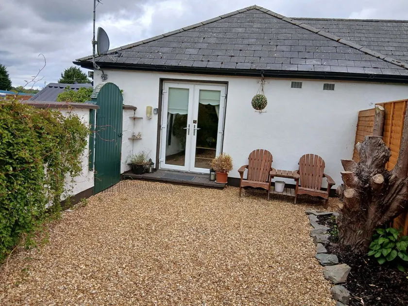 Delphi Cottage - Image 1
