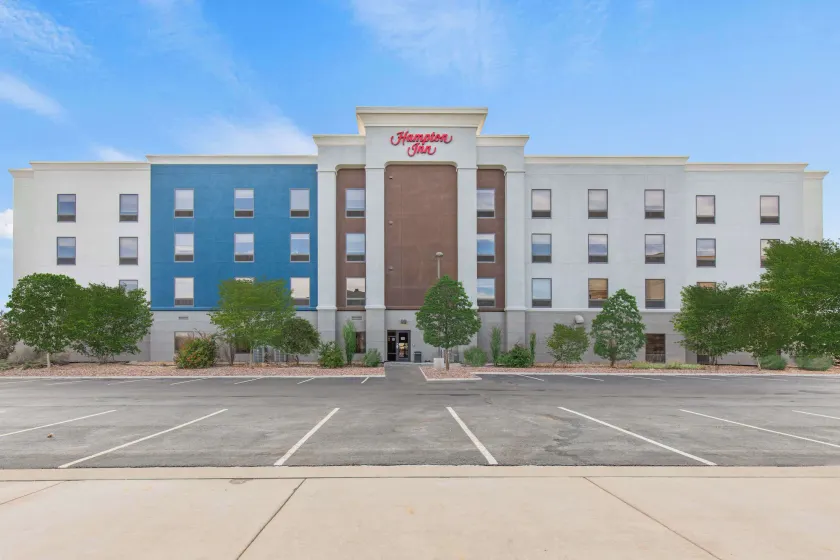 Hampton Inn Denver Northeast-Brighton - Image 1