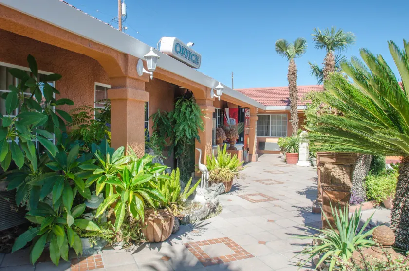 Economy Inn Los Banos - Image 1