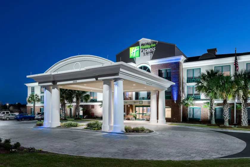 Holiday Inn Express & Suites Florence I-95 & I-20 Civic Ctr by IHG - Image 1