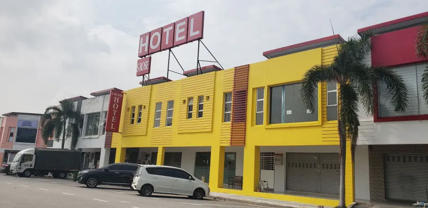 S ROSE HOTEL SEPANG - Image 1