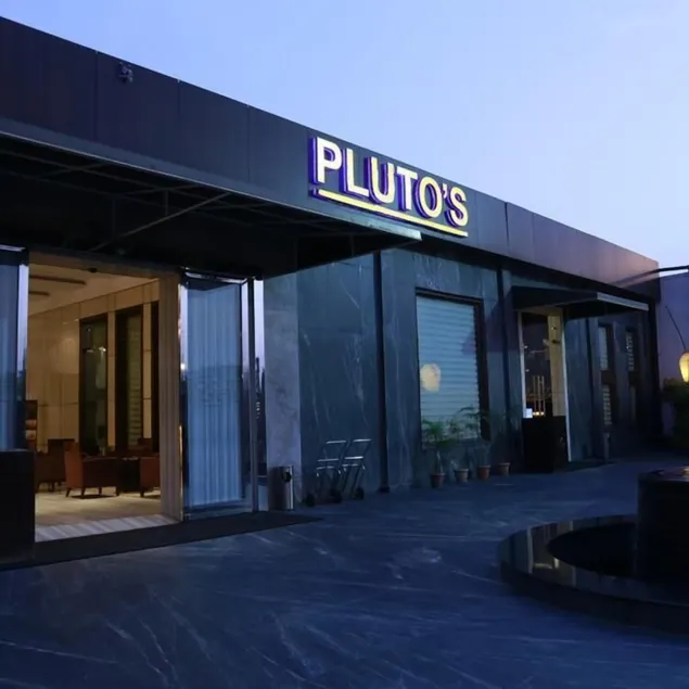 PLUTOS HOTEL - Image 1