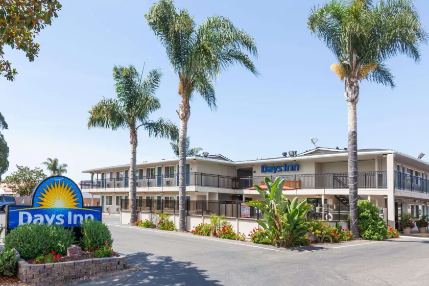 Days Inn by Wyndham Santa Maria - Image 1