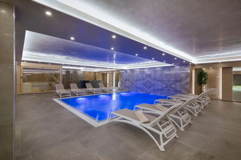 Brilliant Hotel & Spa - Image 1