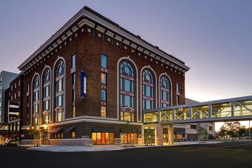 Hilton Garden Inn Kalamazoo - Image 1