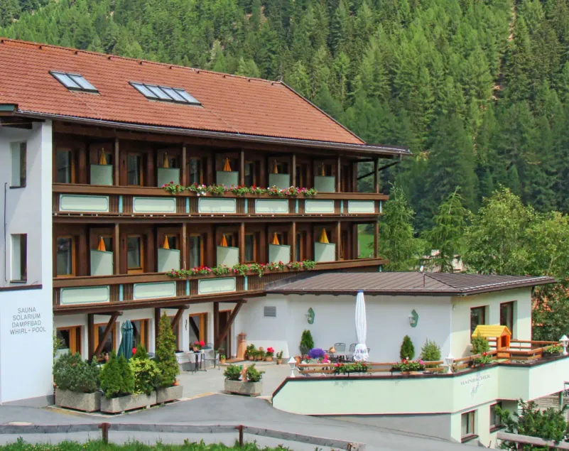 Hotel Garni Hainbacherhof - Image 1