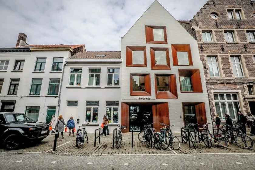 Snuffel Youth Hostel - Image 1