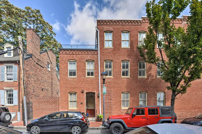 Classic Fells Point Condo on Broadway Square! - Image 1