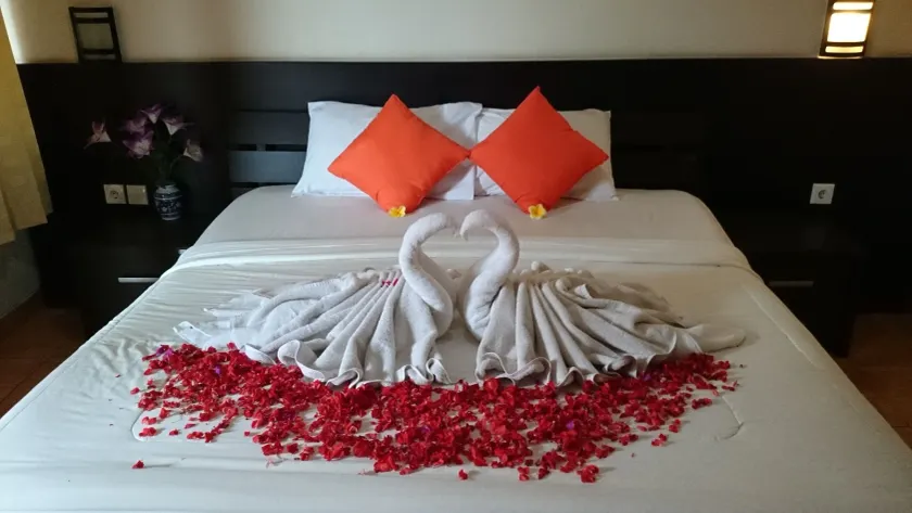 Agus Beach Inn - Image 1