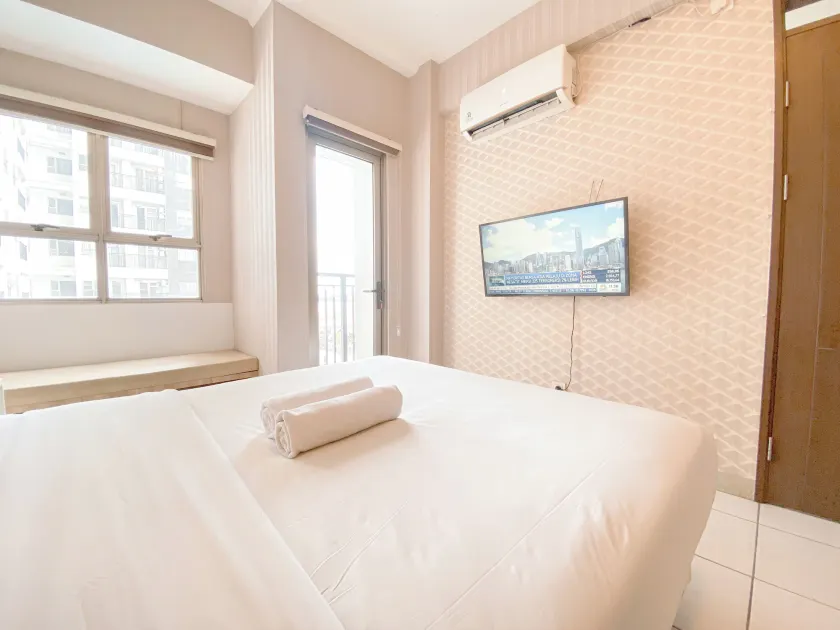 Spacious Studio Room at Mekarwangi Square Cibaduyut Apartment By Travelio - Værelse
